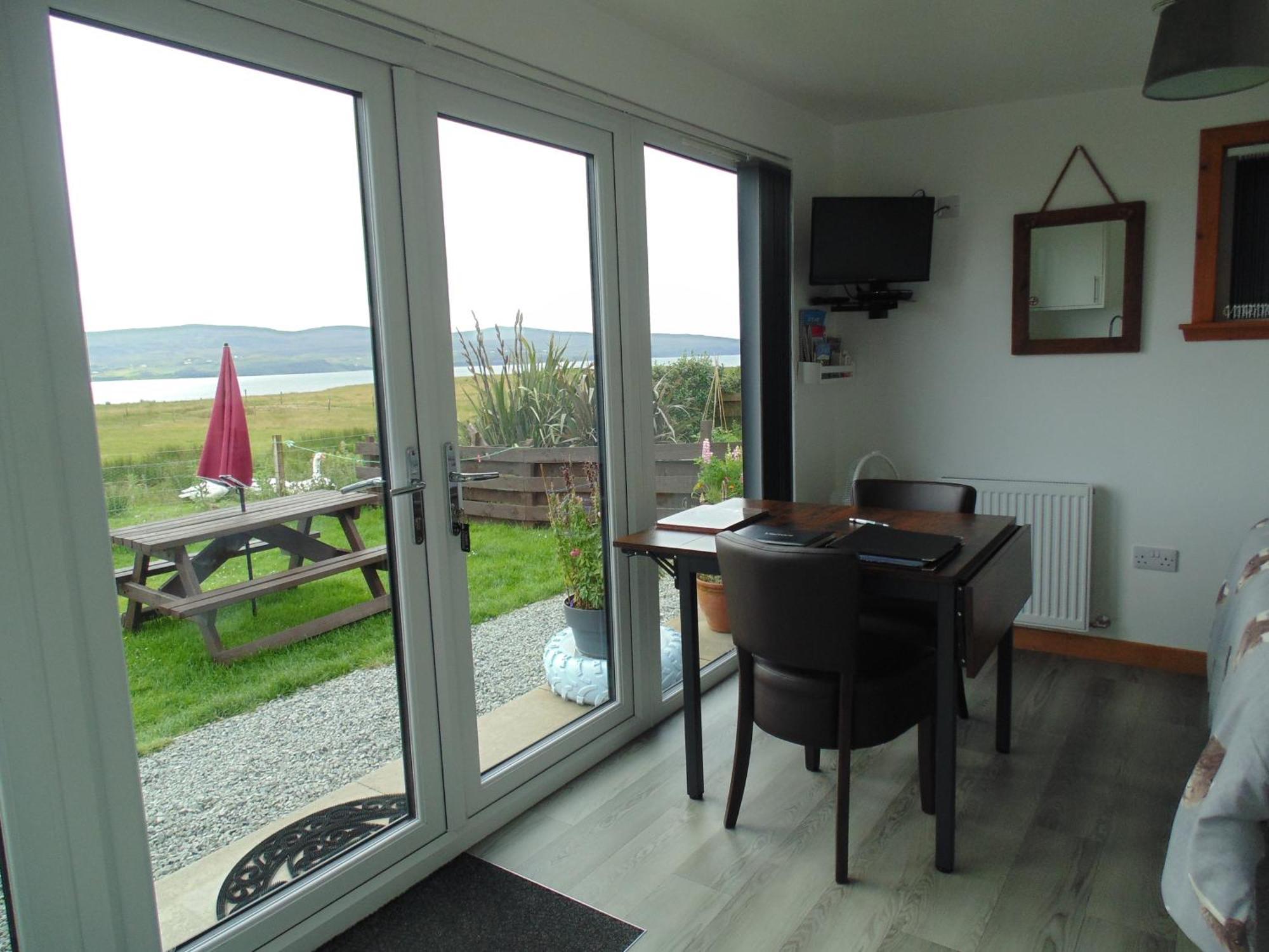 Lampay Chalets Dunvegan  Exteriör bild